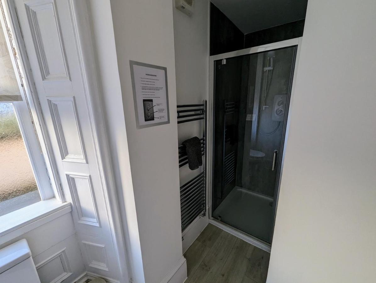 The Coo'S Guest House Инвернес Екстериор снимка